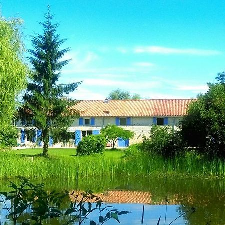 Chambres D'Hotes Entre Niort Et Marais Poitevin Bessines Kültér fotó