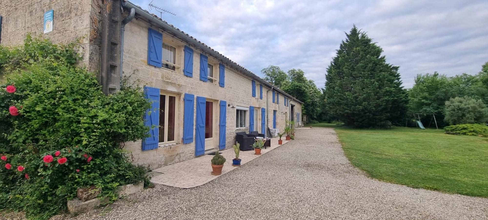 Chambres D'Hotes Entre Niort Et Marais Poitevin Bessines Kültér fotó